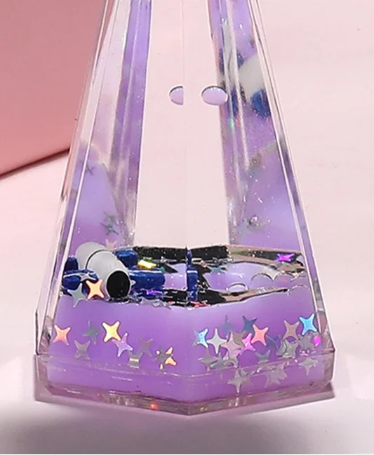 Creative Spaceman Astronaut Floating Liquid Hourglass Fluid Drift Bottle Visual Movement Hourglass Timer Home Decor Gifts
