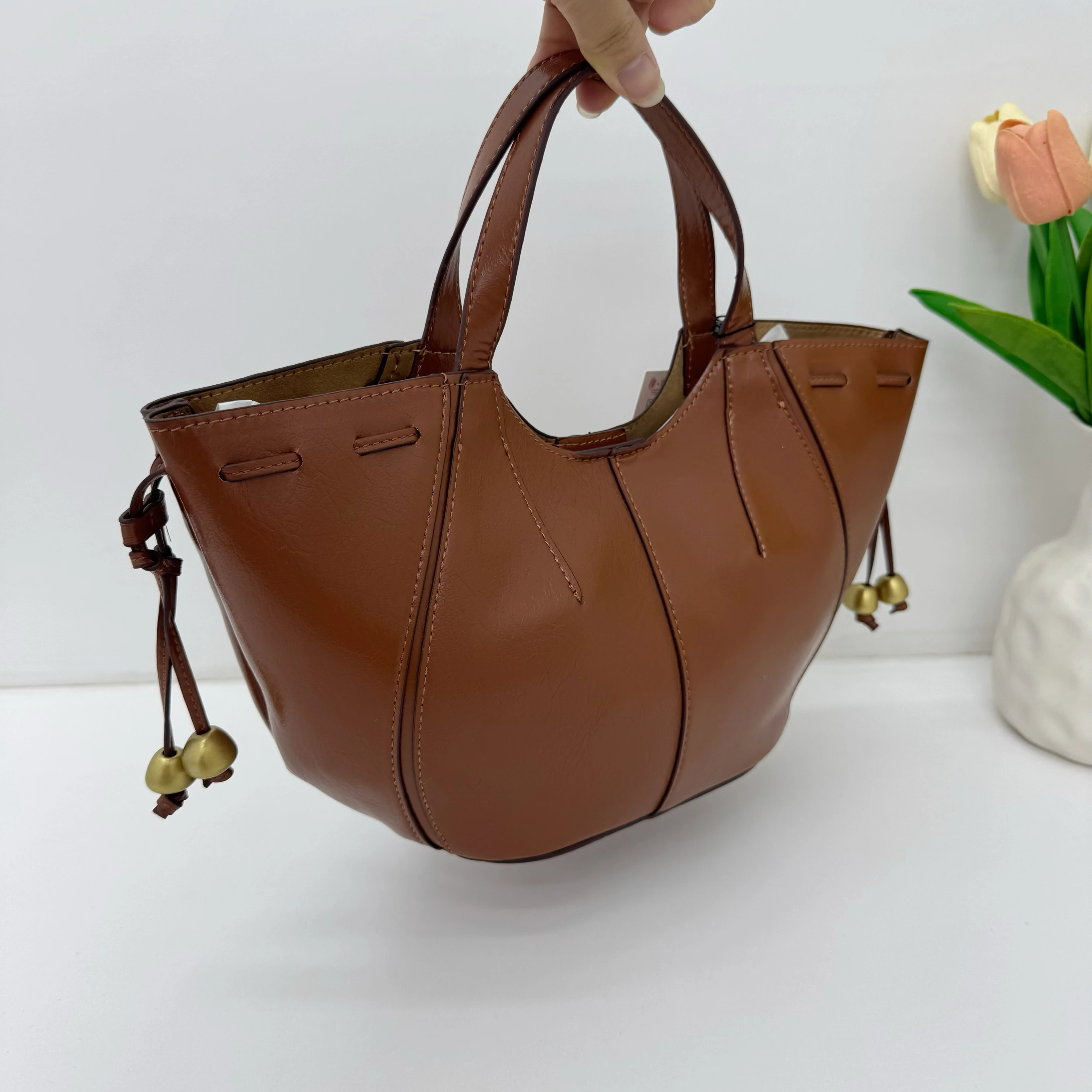 New 2025 Spanish Crossbody Women's Bag Basket Design Casual Mini Handbag Nylon Lining PU Material Medium Hardness