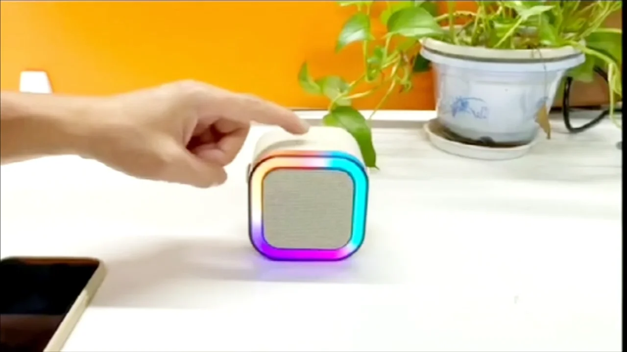 K12 Dual Microphone Karaoke Speaker /K12 Bluetooth Karaoke Machine with Portable PA Speaker System and 1 Wireless Microphone for Home Family Singing and Children’s Entertainment