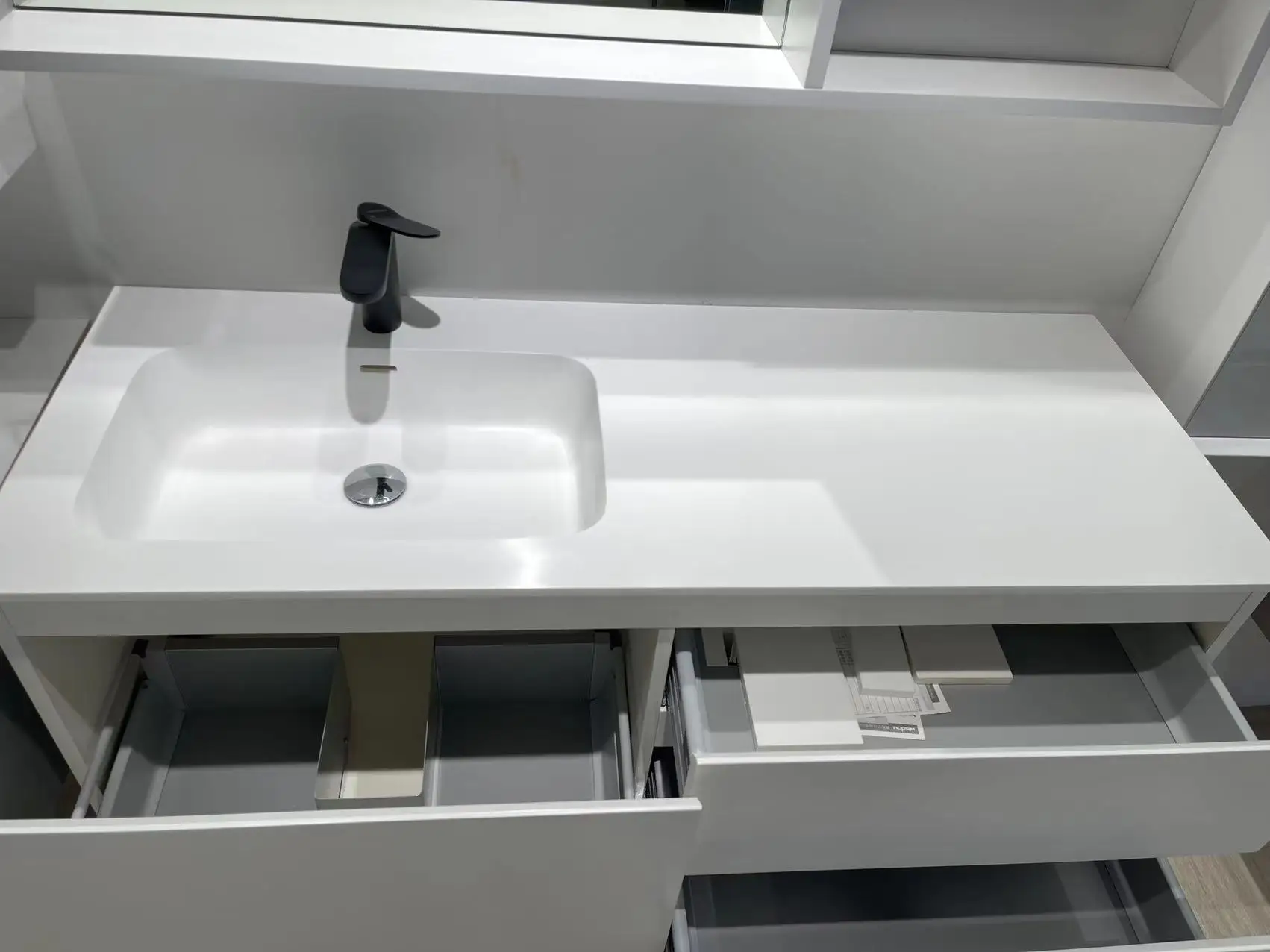 47.0&ldquo; Bathroom Furniture Corian Basin Oka Wood Cabinet Custom-Made Vanity Comb 005A