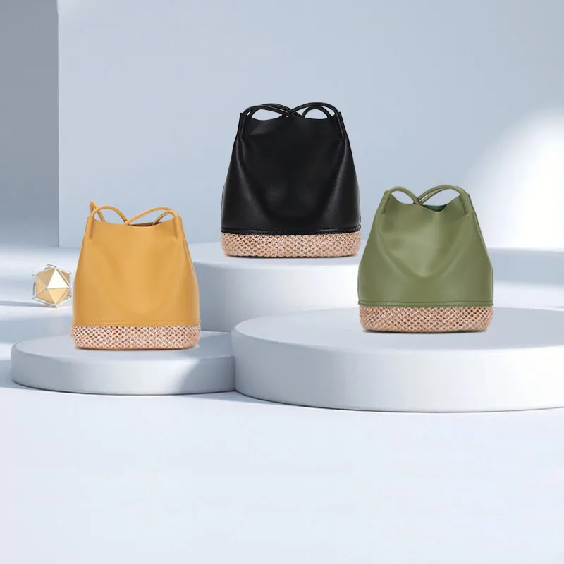 Genuine leather women's bag, fashionable and luxurious, one shoulder bucket bag, niche design, hand-held diagonal cross bag