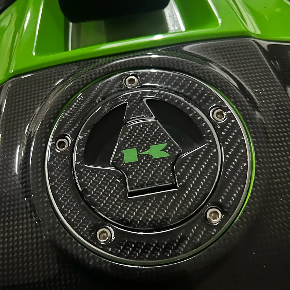 Фото Защитная Наклейка на бак из углеродного волокна для Ninja ZX6R ZX10R Z1000 Z1000SX Z800 Z750 Z650 ER6N VN650 №5