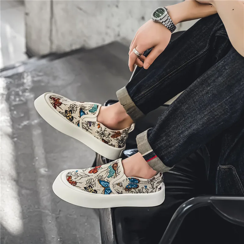 Summer Slip-on Men's Canvas Shoes Breathable Platform Vulcanized Sneakers Men Fashion Print Casual Loafers For Men Espadrilles