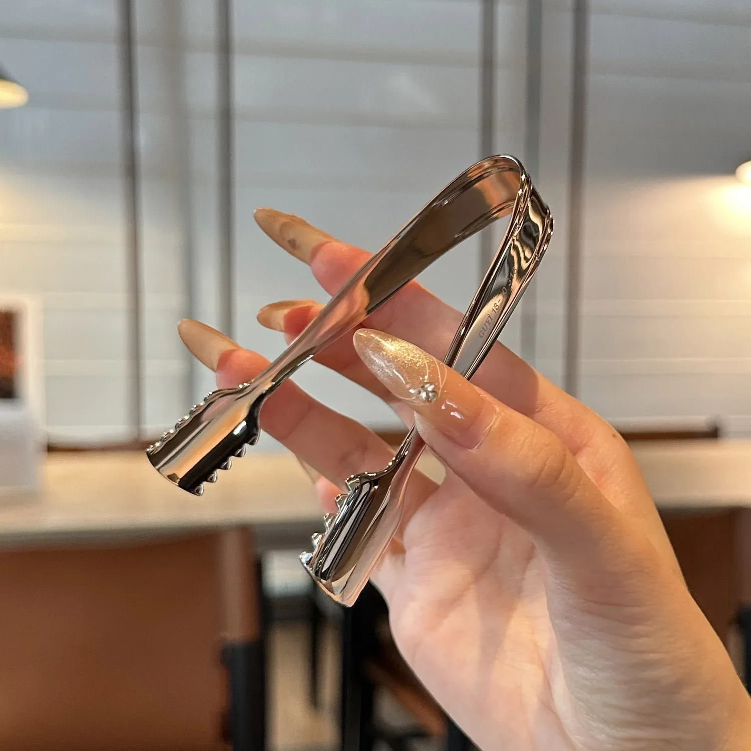 thumb