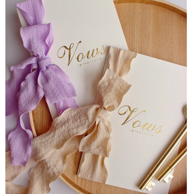 

Romantic Wedding Favors Bride And Groom Vows Card with Chiffon Ribbons Gold Pen Book His & Her Photo Props Vow Gift His & Her