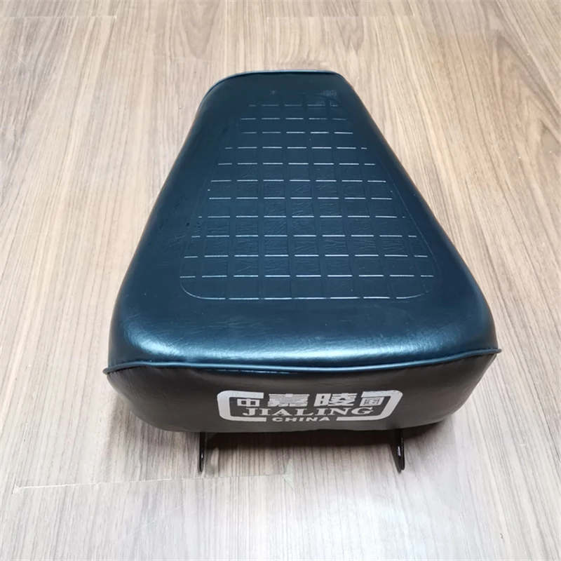 Motorcycle Seat Complete for Jialing Honda Dayang Lifan JH70 C70 JL70 Saddle Partition Cushion Front Rear Metal Base Black Seat