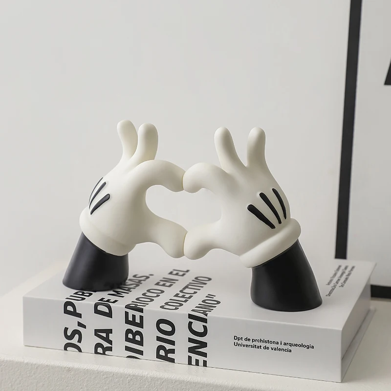 Mickey Love Hands Ornament 4