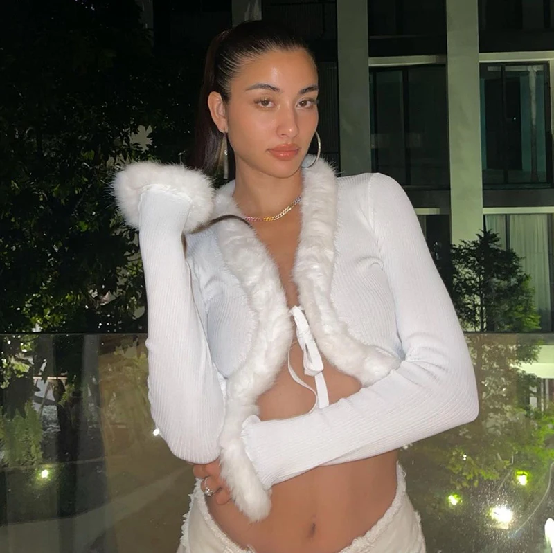 Рисунок 3 - Женское осенне-зимнее трикотажное пальто