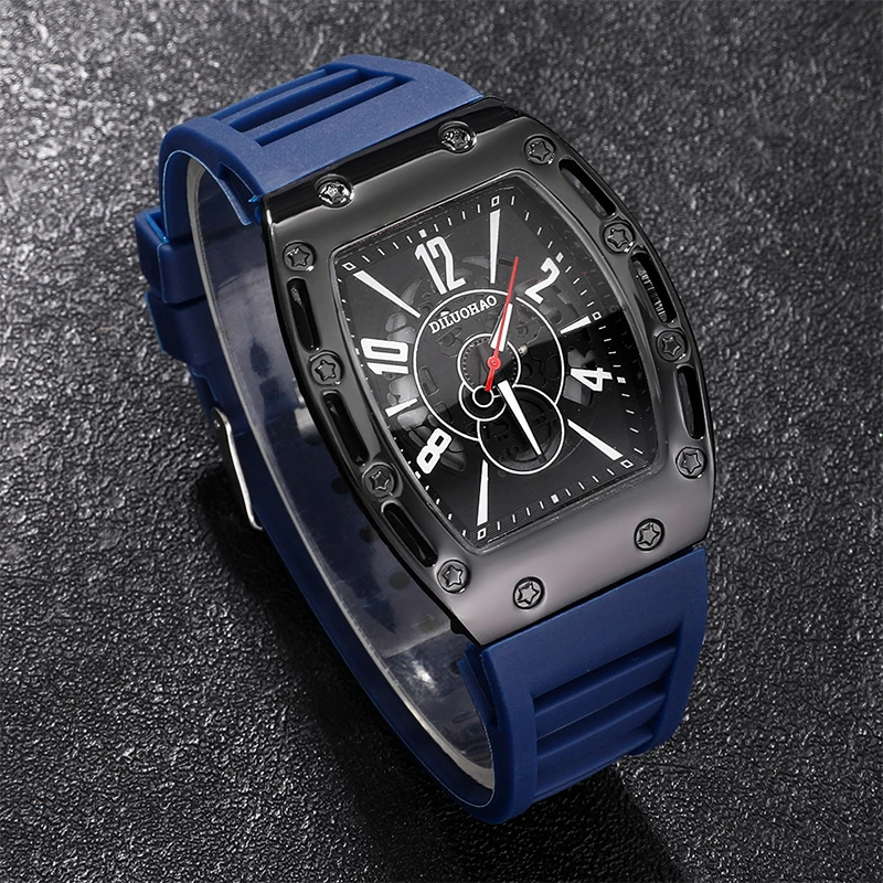 Men's Casual Square Silicone Strap Quartz Watch