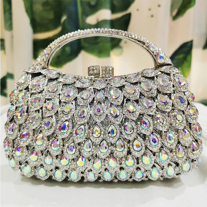 

Women's Diamond Evening Bag 2022 Trend Luxury Designer Handbags Banquet Diamond Clutches String Empty Metal Hard Case Dinner Bag