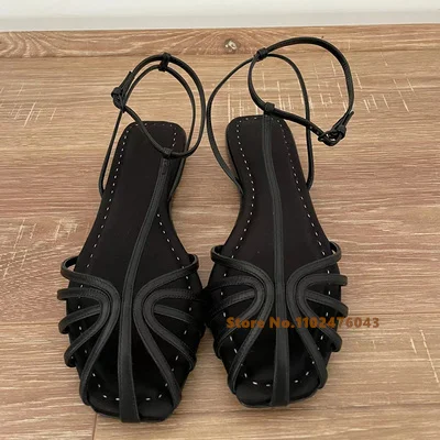 

Retro Simple Slim Strap Roman Shoes 2023 Summer New Feet Wrist Belt Buckle Wrapped Round Toe Flat Sandals For Women