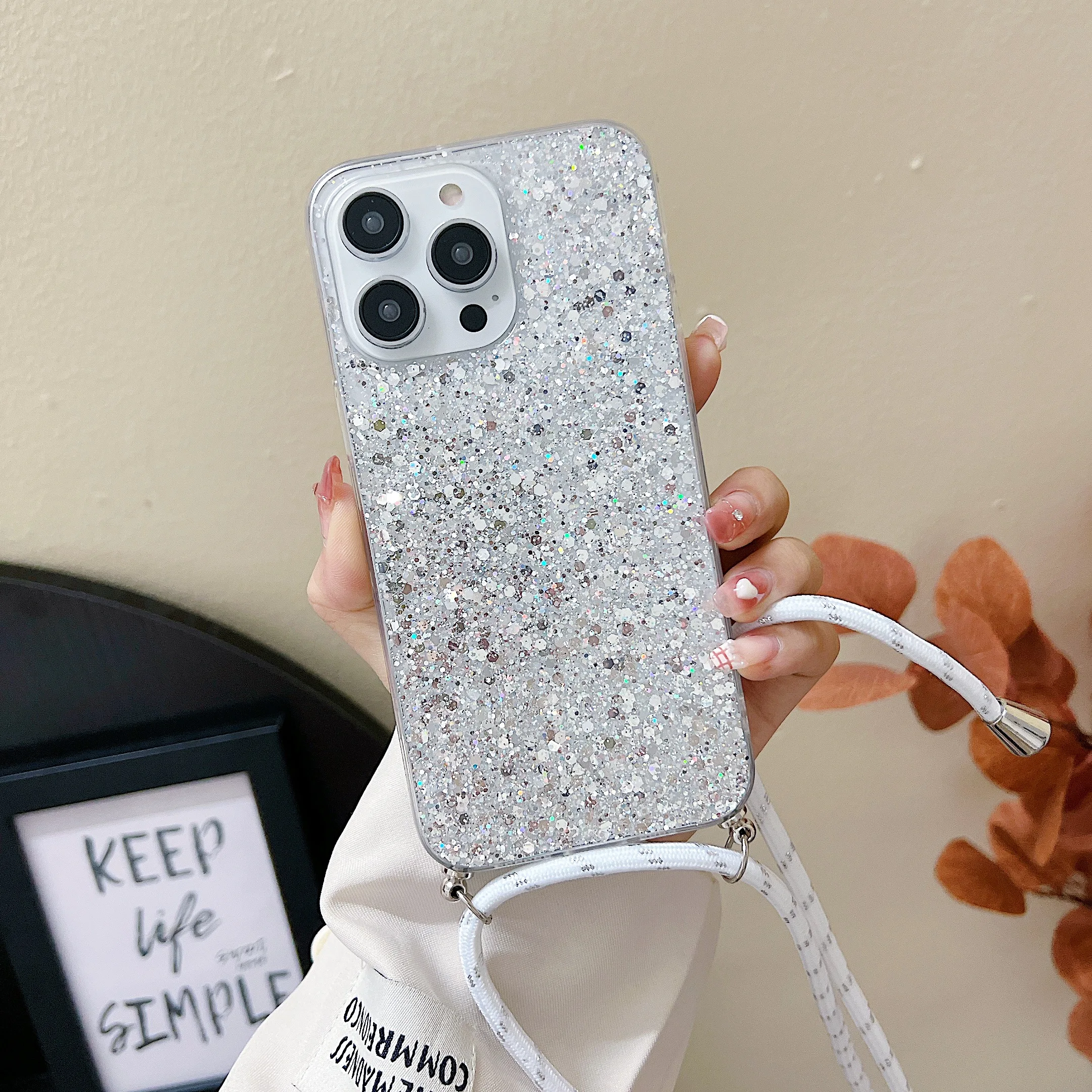 Coque iPhone 15 Paillettes avec Cordon