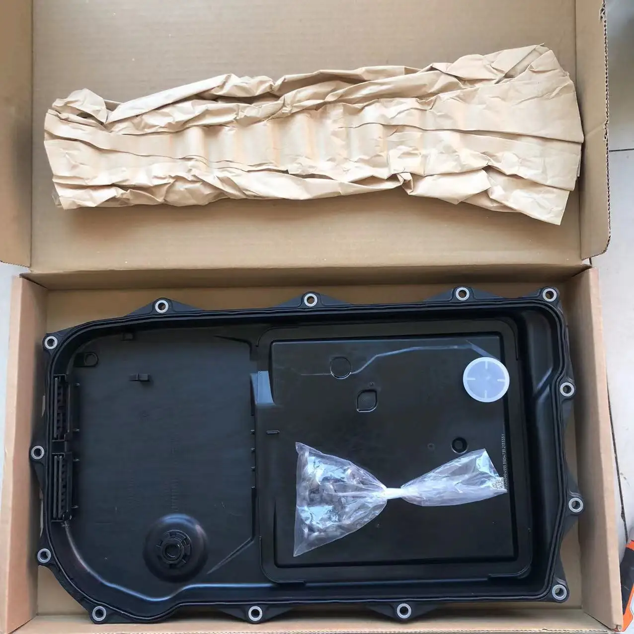 8HP458HP70Transmissionoilpanfilterlr065238lr02329424118612901