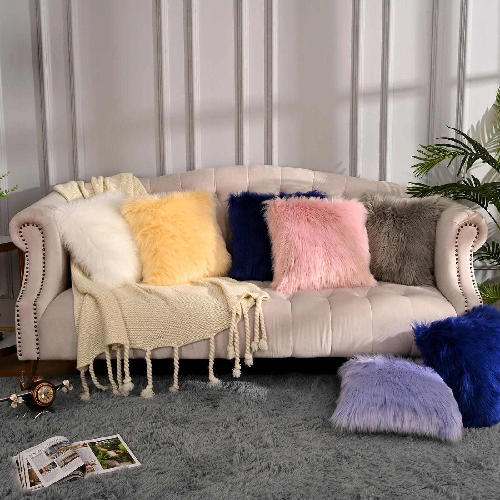 Set of 2 Fluffy Faux Fur Cushion Soft Artificial Fur Throw Pillowcase Fluffy Fur Fur Pillow Decorative Throw Pillow Cushion Case for Sofa Bedroom