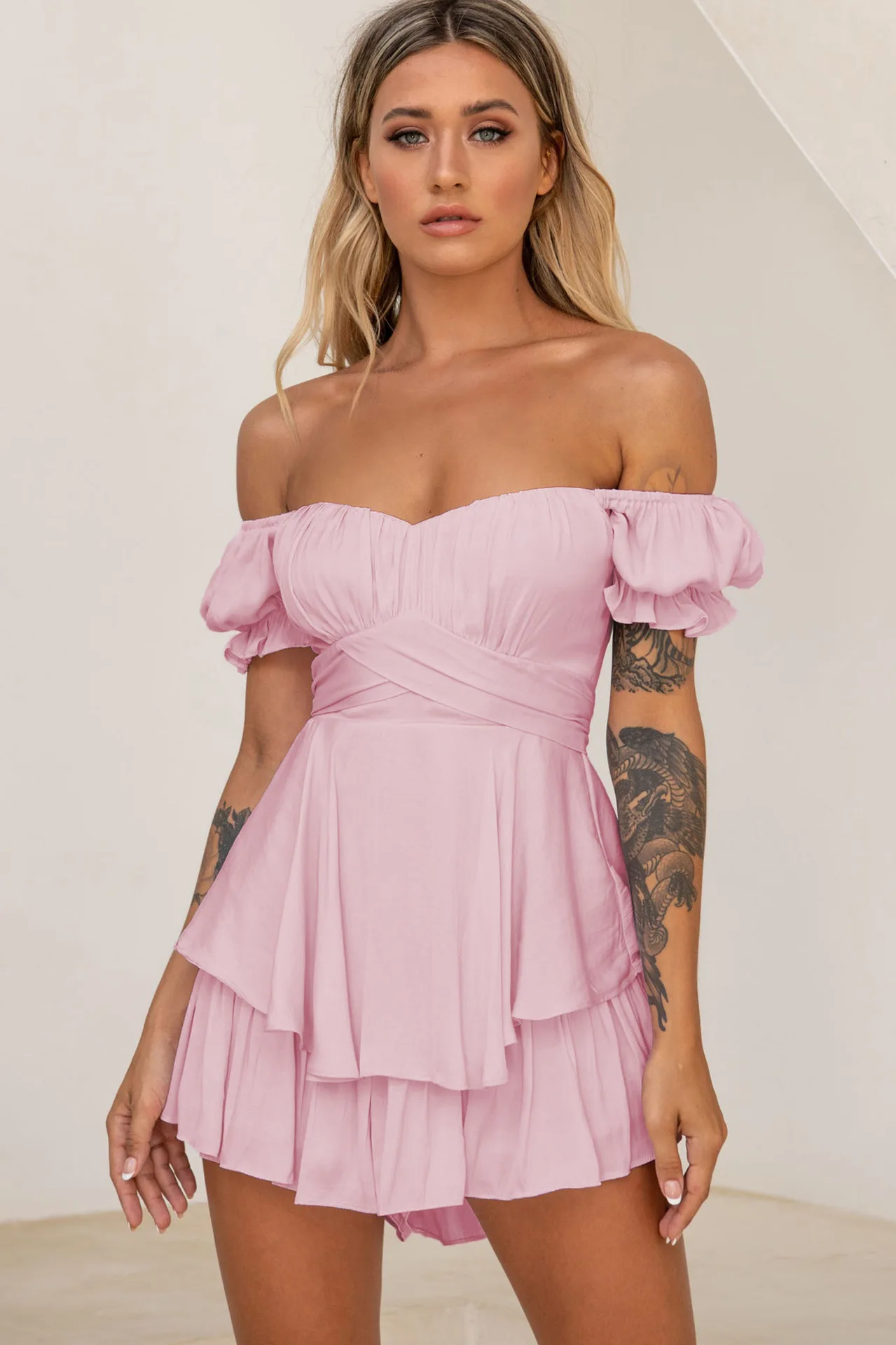 Jumpsuit, solid color, fashionable and sexy, one line neck, lantern, lotus leaf sleeve, casual shorts