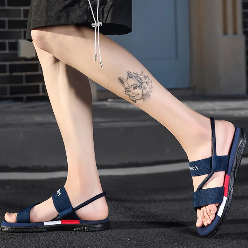 

Summer Shoes for Men 2023 New Outdoor Male Casual Beach Shoes Flat Men's Flip Flops Light Breathable Men's Thong Sandals