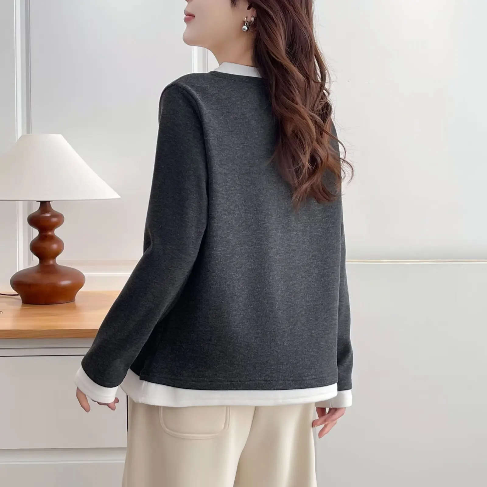 XXXXL Fashion Plus Size Woman Clothing T-Shirt New Autumn And Winter Color Blocking Fake Two Piece Fleece Warm Tops 2533