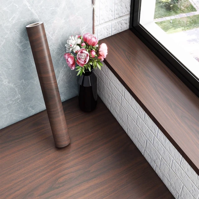 วอลเปเปอร์ลายไม้แบบม้วน ขนาด 40 ซม. แบบมีกาวในตัว สติ๊กเกอร์ติดพื้น ตกแต่งผนังห้องนอน ห้องครัว กันน้ำ 1