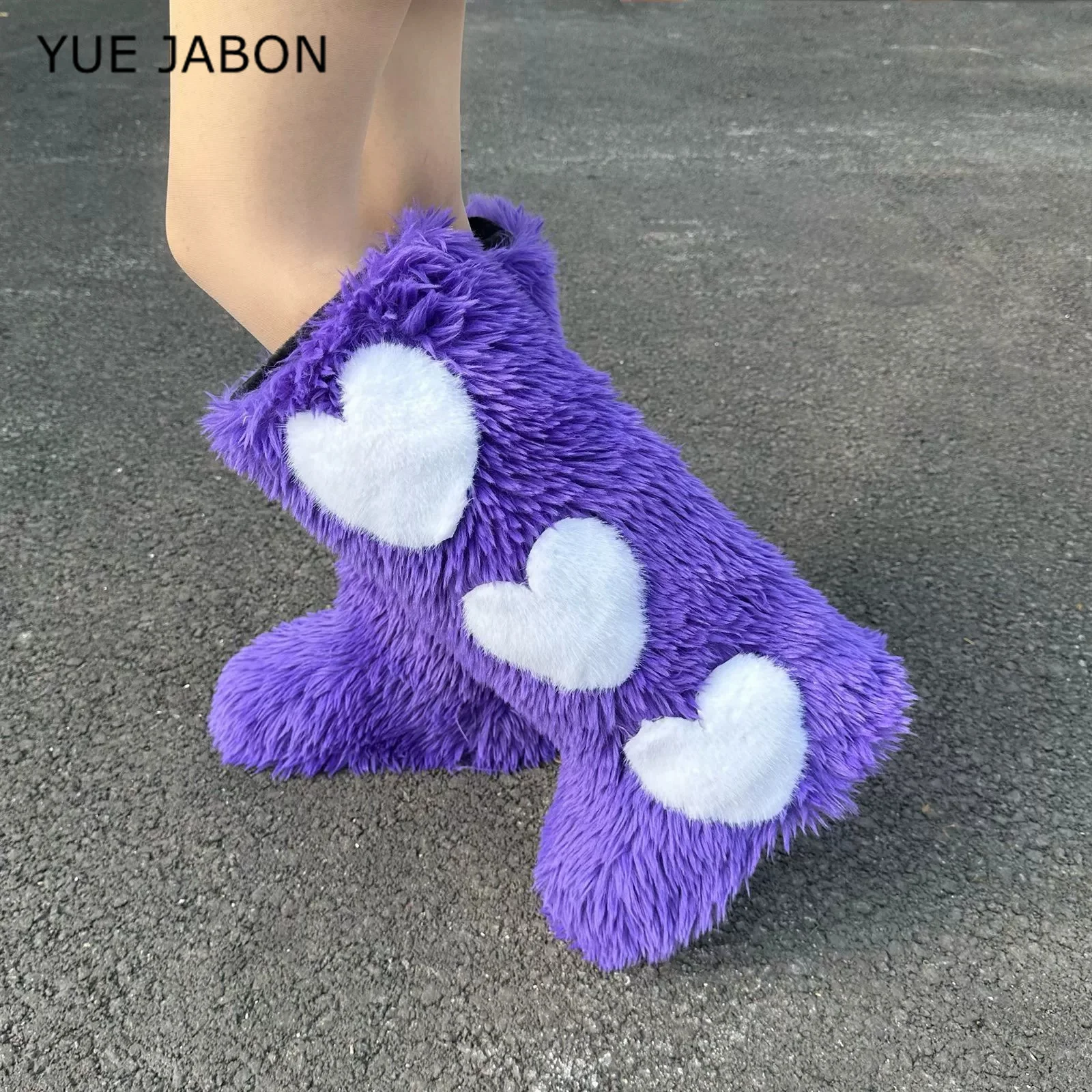 Pink Fur Heart Symbol Boots Women Winter Fashion Snow Boots Warm Fluffy Fur Boots Furry Fox Fur Boots Designer Luxury Boots