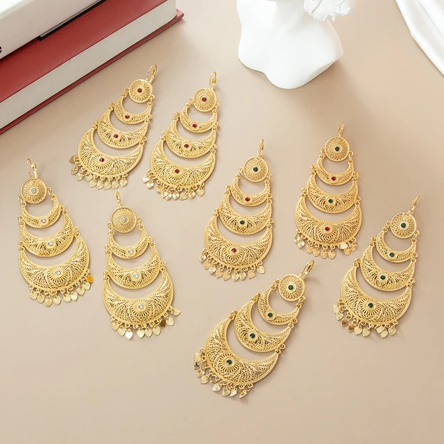 Amazon.com: Crunchy Fashion Bollywood Jewelry Traditional Ethnic Bridal  Bride Wedding Gold Plated Indian Designer Kundan Studded Green Meenakari  Pearls Chaandbali Earrings Set For Women: Clothing, Shoes & Jewelry