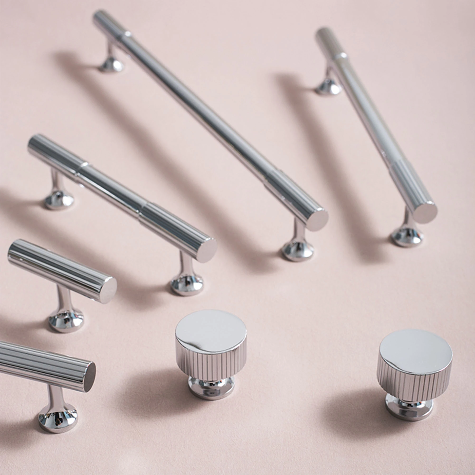 Perillas de puerta redondas cromadas brillantes, manijas de latón macizo para armarios y cajones, líneas verticales, barra T Tiradores para vestidor armario| | - AliExpress