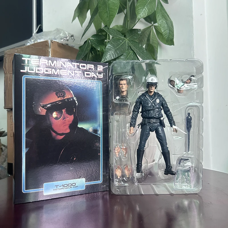 NECA Figure Terminator 2 Judgment Day T-1000 Motorcycle Copy