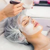 100 PCS Hair Caps 21 Inch Disposable Non-woven Bouffant Hair Net Caps Elastic Head Cover Cap For Beauty Kitchen Food Salon Bath 4