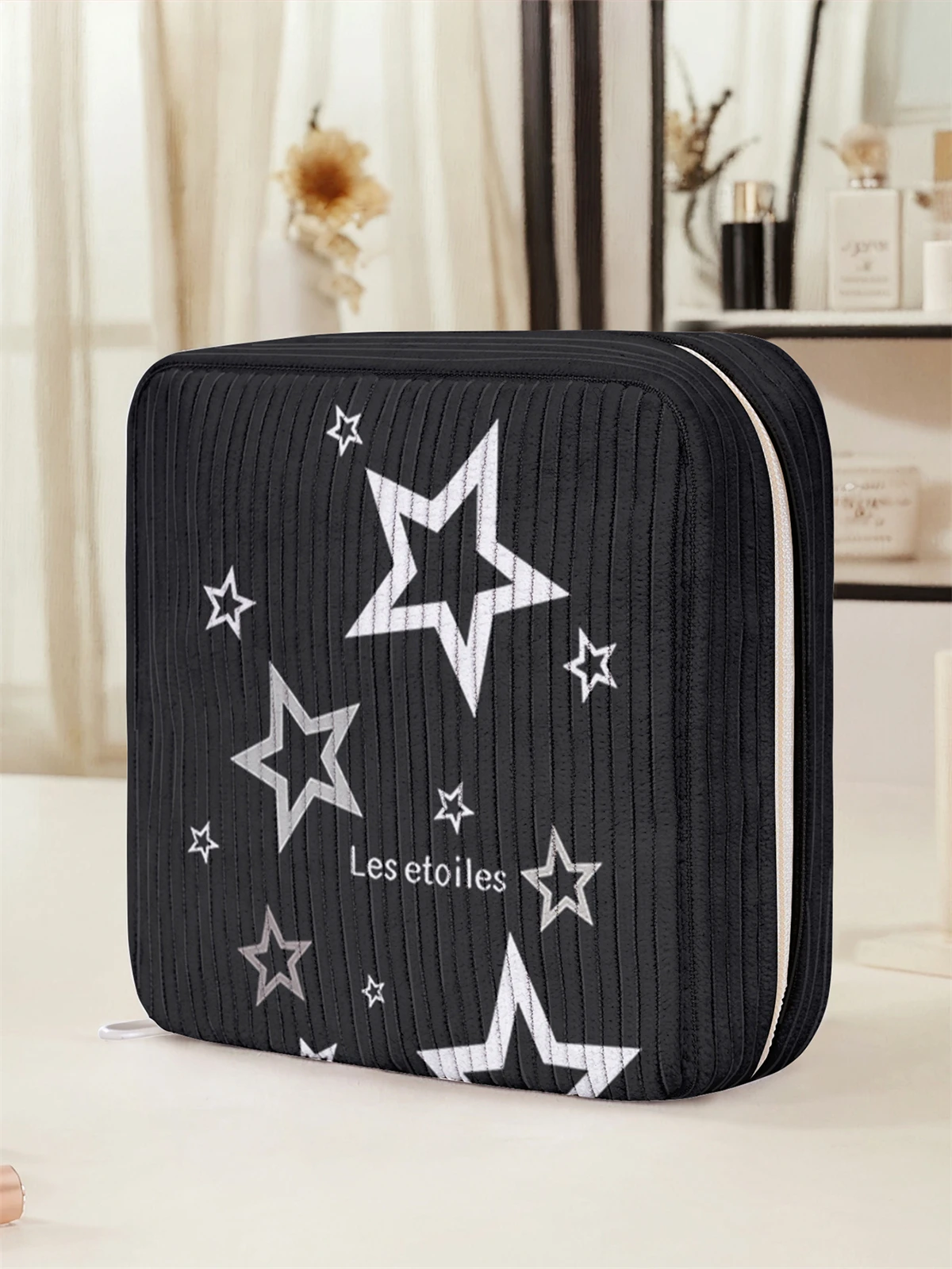Star pattern printed sanitary napkin storage bag, women's lightweight tissue bag, sanitary tissue bag