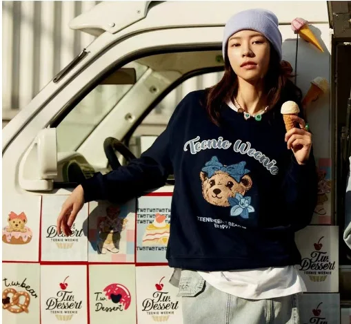 

Bear Embroidery Fashion Hoodies Blue Color Loose Casual Full Sleeves Sweatshirts Clothes