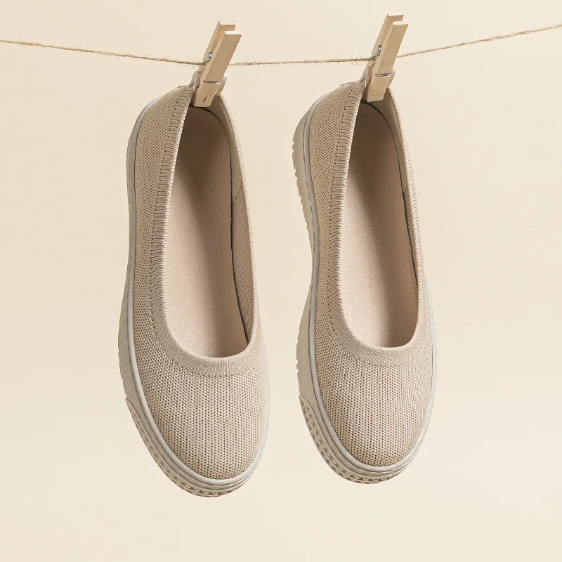 NEW Womens Walking Shoes Plain Color All Age Slip On Walking Shoes Comfortable Lady Fashion Platform Loafers Casual Summer Shoes