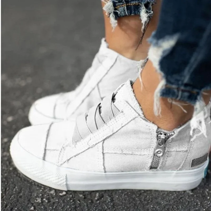 Women Casual Shoes Vulcanized Shoes Fashion Low Top Woman Sneakers Hollow Out Breathable Mesh Low Female Casual Canvas Shoes