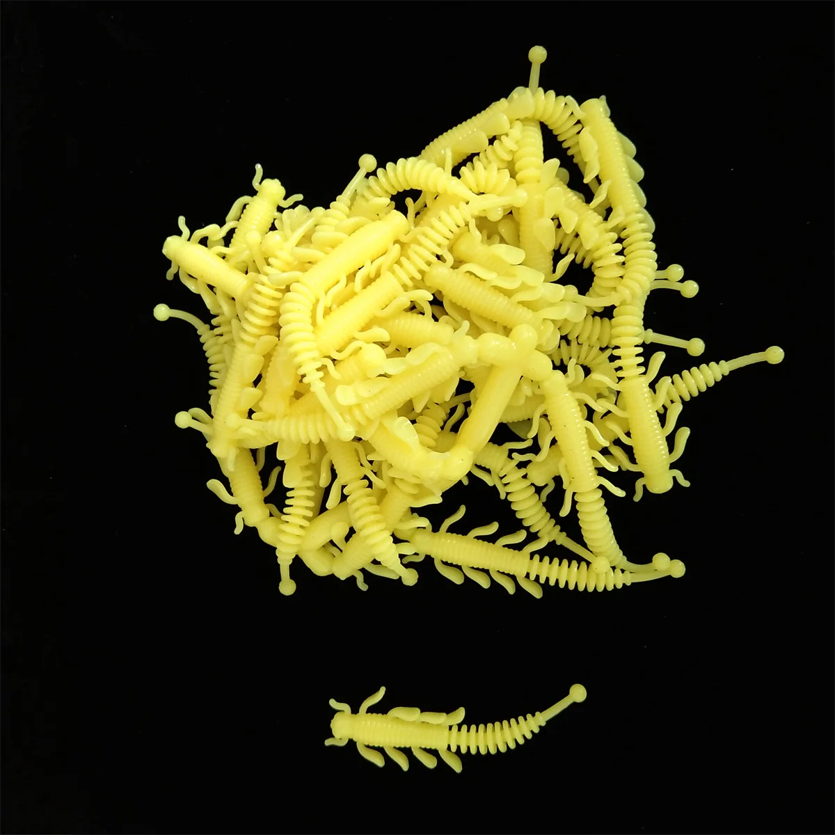 

100pcs Fishing Lure Mini Soft Worm Shrimp Jerkbait Fish Ocean Rock Lure Bass Soft Fish Smell Swimbait Soft Bait Pesca