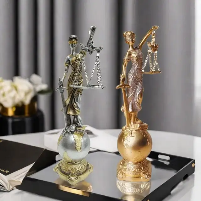 Statue de déesse de la déesse de la Justice, Sculpture de déesse de la Justice en résine, Statues d'ange juste, ornements, décoration d'avocat de bureau et de maison 3