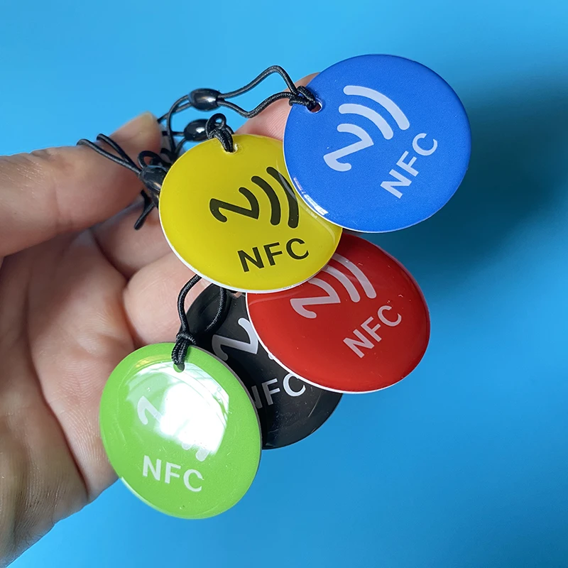 

35 мм 13,56 МГц водонепроницаемый чип NTAG213 NFC брелок для ключей метки RFID эпоксидная карта 144 байта для мобильного телефона NFC