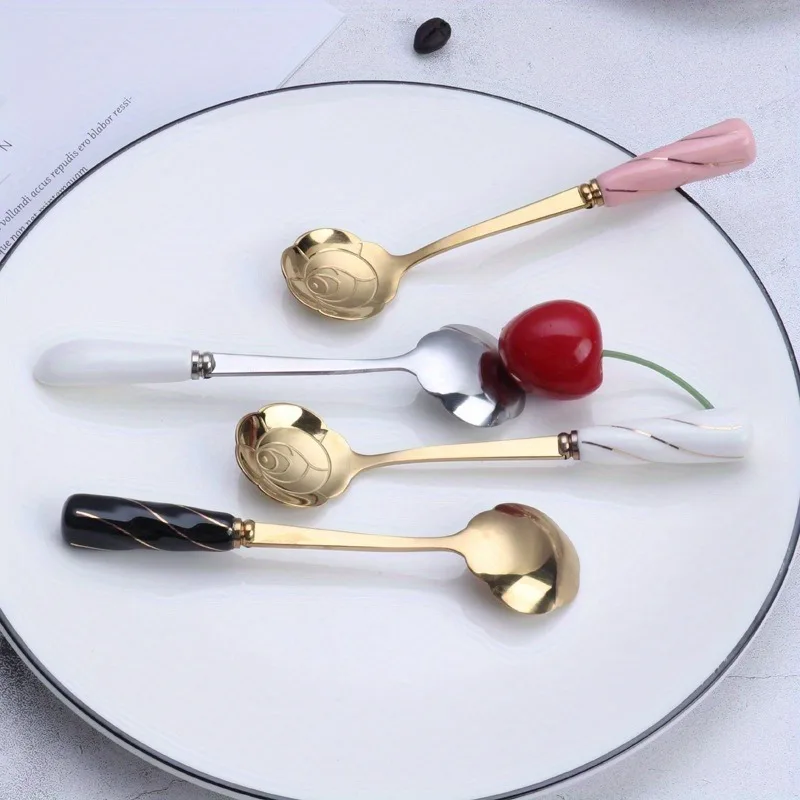 Stainless Steel Flower-Shaped Coffee Scoops Long Handle Creative Cute Spoons for Ice Cream Coffee Tea Desserts Drink Mixing