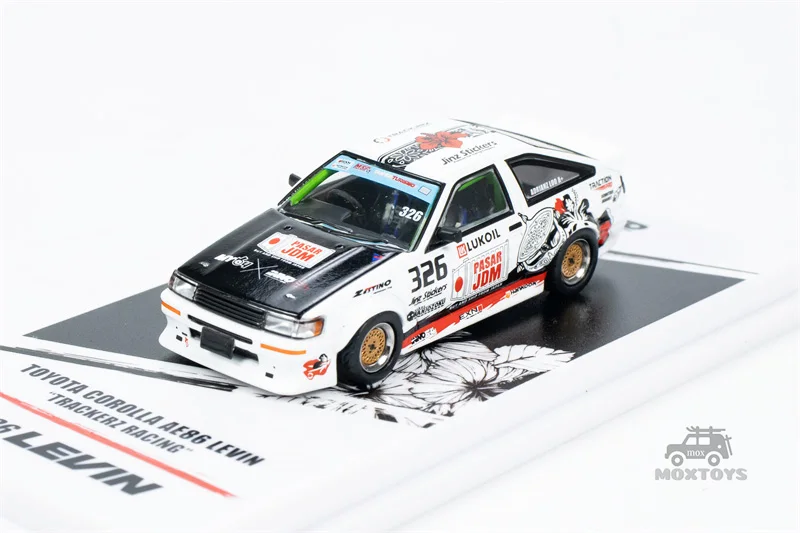 イノモデル 1/64 トヨタ AE86 & ランサーエボリューション 3 絶版 イノモデル 1/64 トヨタ AE86 & ランサーエボリューション 3