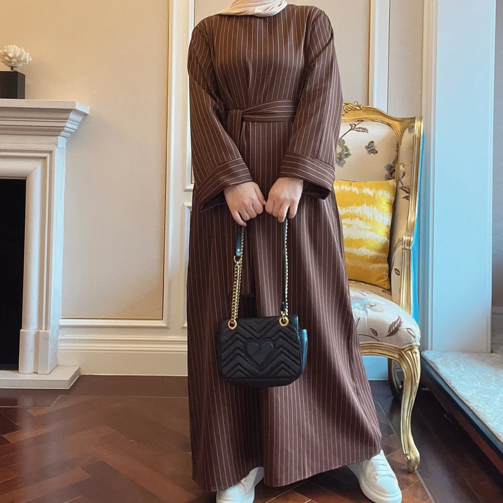Autumn Abaya Dubai Luxury Stripe Muslim Long Dresses for Women with Belt Turkish Islamic Clothing Kaftan Robe Ramadan( No Hijab)