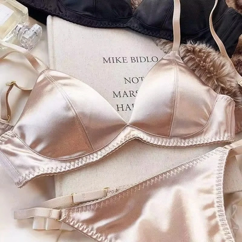 حمالة صدر مثلثة الشكل للنساء مزودة بسلك داخلي مريحة ورقيقة ولامعة 4