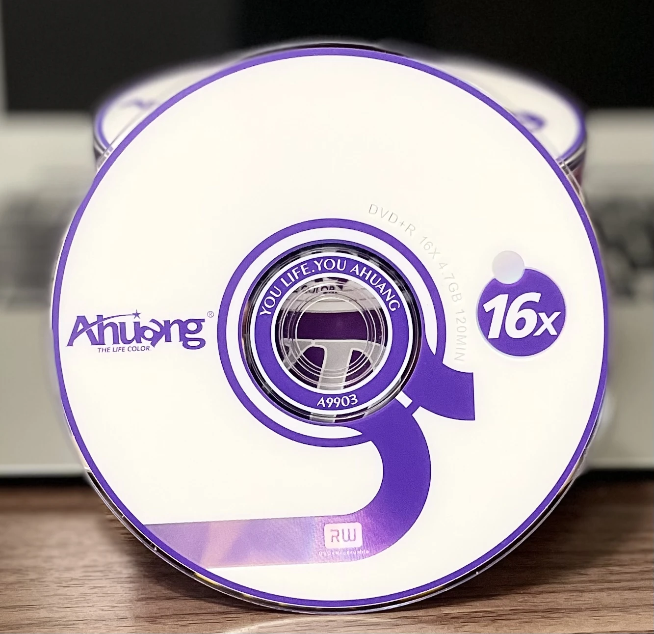 Wholesale 50 Discs A+ Authentic Purple Design 16x Blank 4.7 Gb Dvd