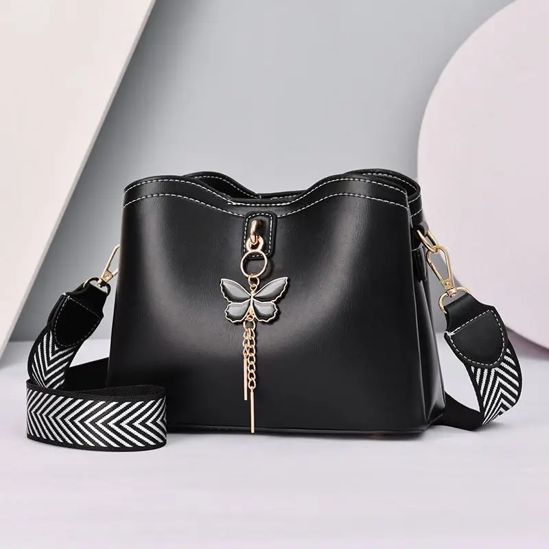 Single Shoulder Crossbody Bag Women's New Fashion Summer Solid Color Soft Leather Pendant Zipper Casual Hand Bill Shoulder Bag