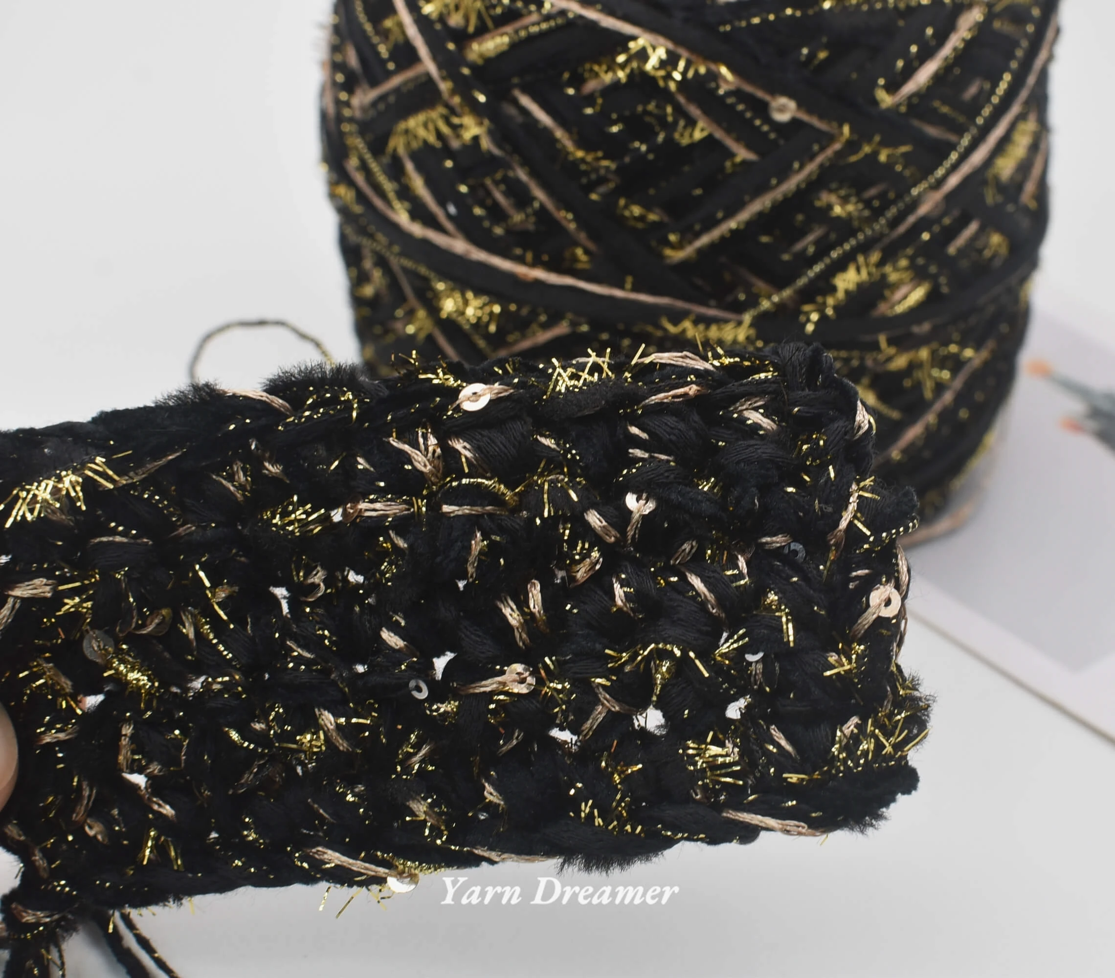 Black Yarn 100g Gold Yarns for Knitting and crochet Blended Glitter Yarn for Crochet thread Sequin Yarn Art 3
