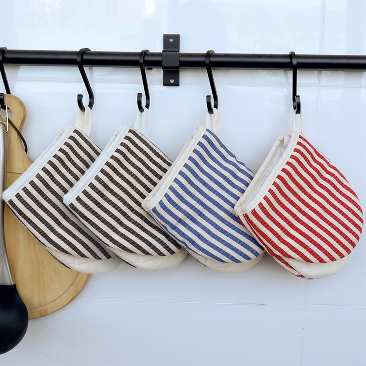 Heat Resistant Kitchen Gloves Stripe Oven Mitts Non-slip Protective Mittens for Home Cooking Kitchen Dining Bar Party Supplies