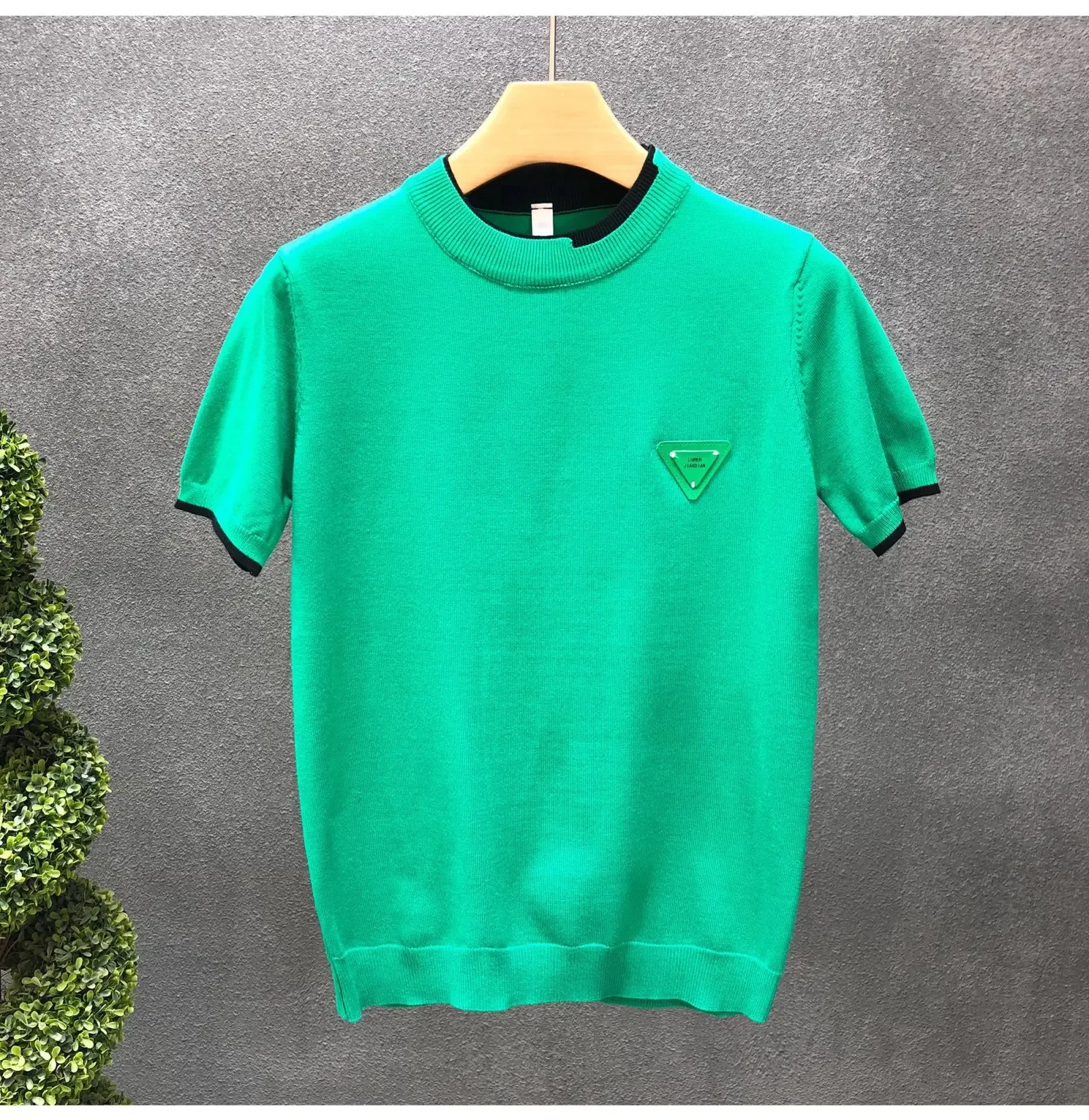 Trendy White Knight Ice Silk Men's Half Sleeve T-shirt Crew Neck Warm Inner Layer Top For Men Fashionable Base Layer Top