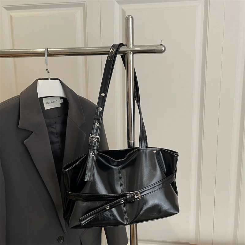 New Fashionable Versatile Belt Buckle Handbag Korean Style Solid Color Soft Leather Women’s Casual Shoulder Bag Underarm Bag