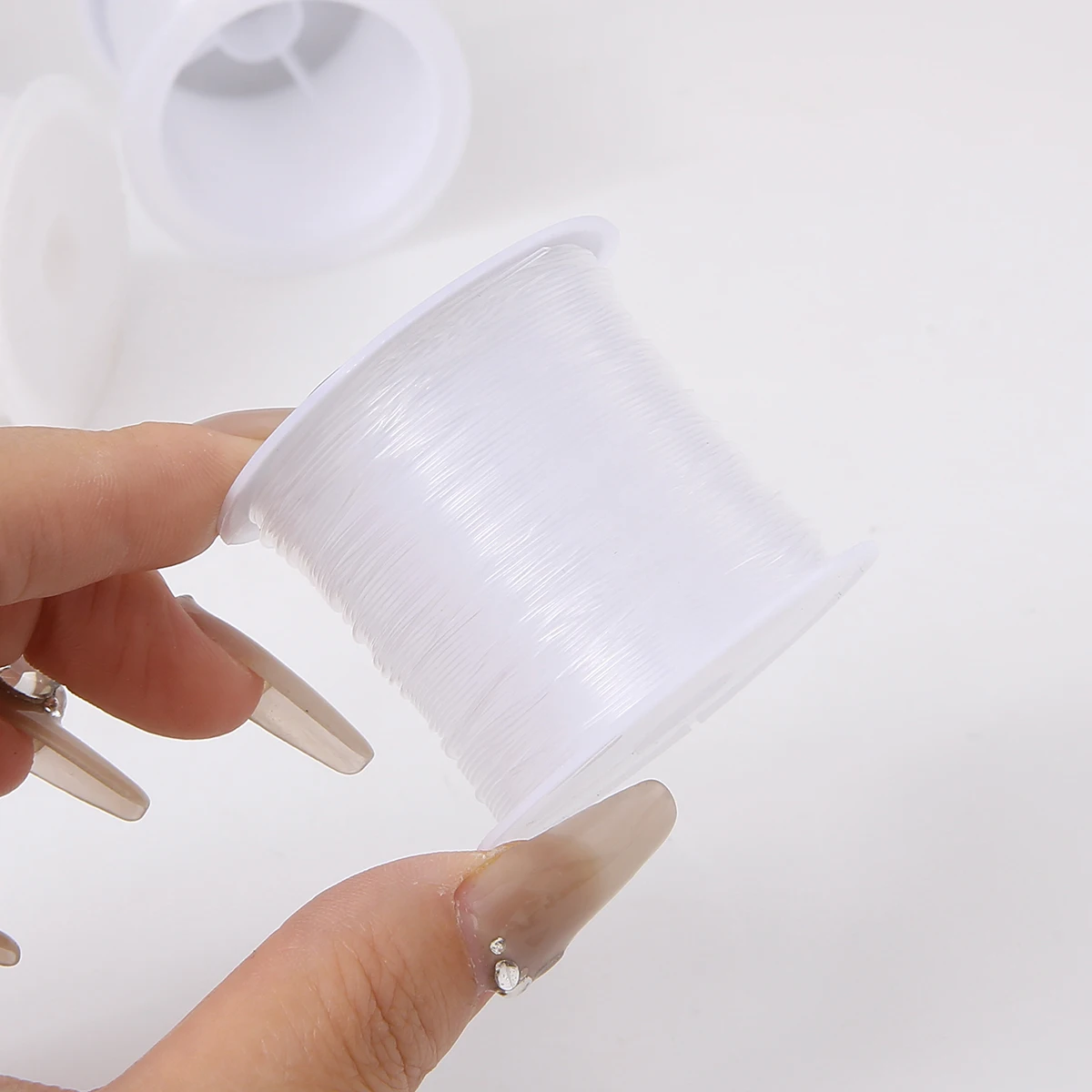 Crystal-Clear Beading Line Thread 3