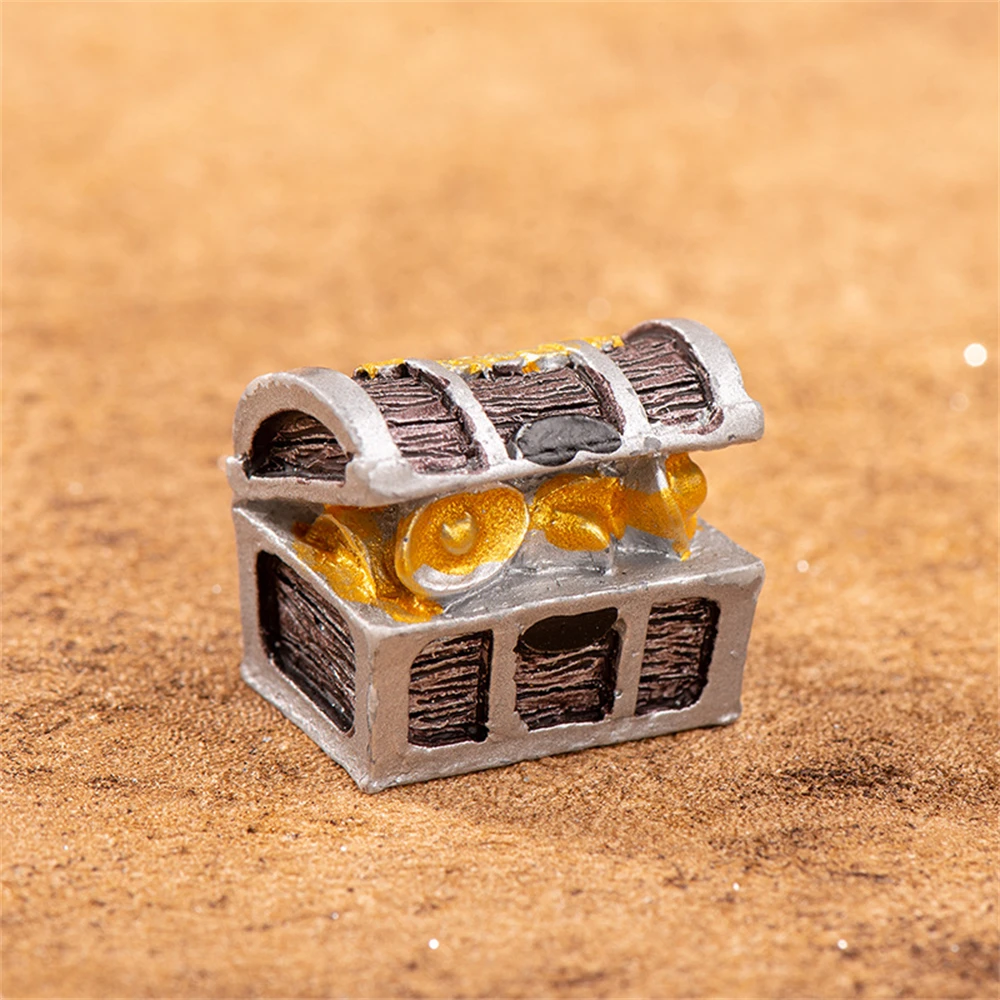 Title 9, Treasure Chest Box Antique Creative Fish Tank A...