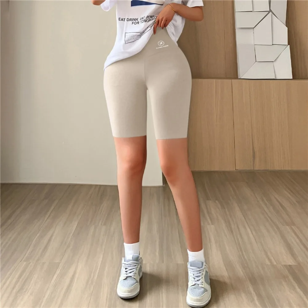 패션 폴리에스터 섬유 얇은 5센트 요가 바지 탄력있는 하이웨이스트 요가 바지 슬림핏 푸쉬업 반바지 여성용