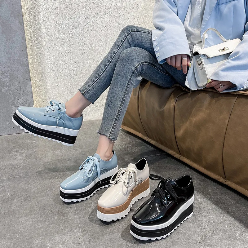

Spring New Women Flat Platform Shoes Slip on Moccains Ladies Casual Shoes Woman Thick Sole Brogue Creepers Sneakers