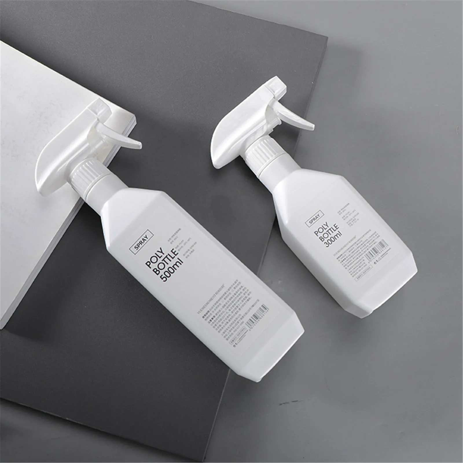 Large-Capacity Spray Bottles 300/500ml White Plastic Portable Trigger Spray Pump Household Gardening Watering Bottles