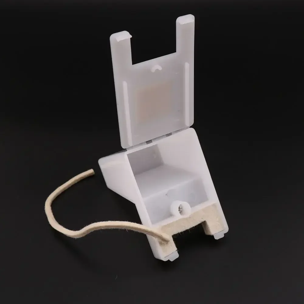 1pcs Elevator oil cup oil box Elevator guide rail lubrication Applicable to Schindle kettle 30mm guide rail thickne